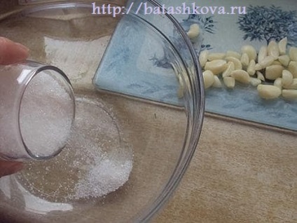 Sós paradicsom (paradicsom) Fűszeres előétel paradicsom