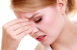 Burn az orrnyálkahártya - tünetek, mit kell tenni és hogyan kell kezelni a kár