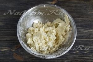 Az omlós tészták recept egyszerű (egyszerű) Az omlós tészták recept egyszerű