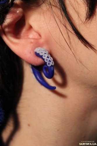 Piercing gubanc az orr, nyelv, ajak (piercing) Piercing gubanc az orr, nyelv, ajak