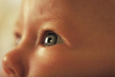 Miért újszülött könnyező szem, újszülött