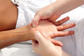 Okai és kezelése zsibbadás az ujjak a jobb kéz