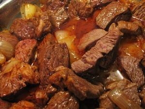 Főzés gulyás marhahús multivarka receptek, szakácsok tippek