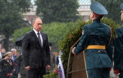 Áztatta Putyin visszautasította az elnök az esernyő Magyarország okozott egy szélroham az érdeklődés a szociális hálózatok