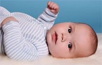 Gyermek fejlődését 10 hónap (a gyermek fejlődését 10 hónap) Child Development 10 hónap