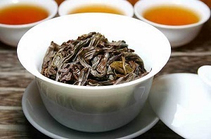 A ritka vörös köpenyt tea története, tulajdonságok, alkalmazások, titkok (piros) A ritka vörös köpenyt tea története, tulajdonságok, alkalmazások, titkok