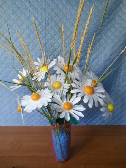 Daisies és a búzavirág papír kezeddel (búzavirág) Daisies és a búzavirág papír saját kezűleg