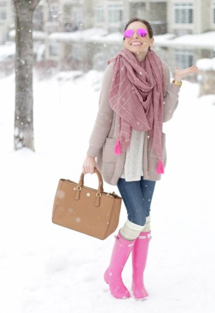 Pink csizma, amit viselni fotó street style