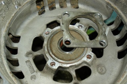 Megpróbálja megjavítani a generátor Valeo az Audi A4, kézi autós (Audi) Megpróbálja megjavítani a generátor Valeo az Audi A4, kézi autós