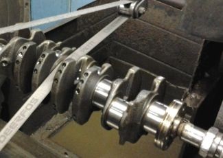 A főtengely köszörülés - az ok és a javítási technológia (javítás) A főtengely köszörülés - az ok és a javítási technológia