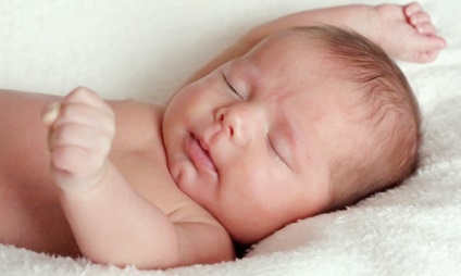 Vizenyős szemek egy újszülött, hogy nem, a kezelés és okait dacryocystitis (videó)