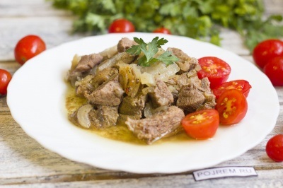 Párolt marhahús multivarka - lépésről lépésre recept, hogyan kell főzni fényképpel (multivarka) Párolt marhahús multivarka - lépésről lépésre recept, hogyan kell főzni fotókkal