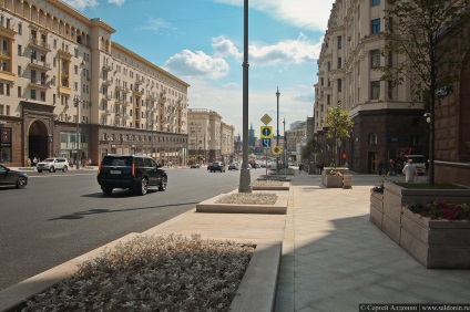 Tverskaya - főutcáján Moszkva (Moskva Látnivalók) Tverskaya - főutcáján Moszkva