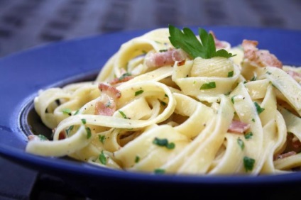 Megtanulják, hogyan kell főzni tészta (tészta recept fotó) Megtanulják, hogyan kell főzni tészta