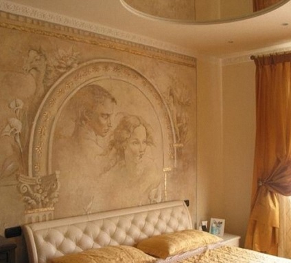 Velencei dekoratív vakolat a belső a lakás az ő keze, az épület portál