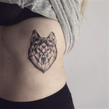 Wolf stílus dotvork bölcsességet jelent, a hűség és a bátorság