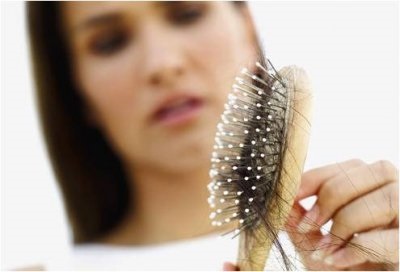 Hair, Az első indítás után nőni a haj növekedése a kemoterápia után, és hogyan, hogy felgyorsítsa a növekedést