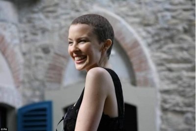 Hair, Az első indítás után nőni a haj növekedése a kemoterápia után, és hogyan, hogy felgyorsítsa a növekedést