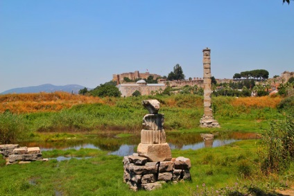 Temple of Artemis Efezusban emeletes épület, leírás, fotó