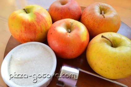 Sült alma a sütőben 15 percig - a recept egy fotó