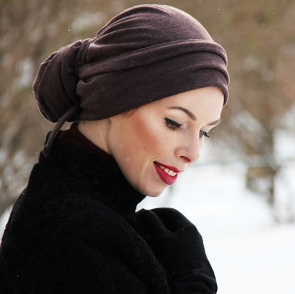 10 divat ötletek, mint szépen kötni egy sálat a fejét télen