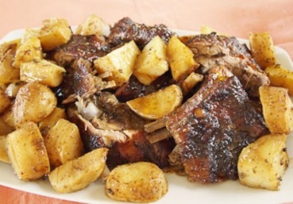 Bárány a kemencében burgonyával (burgonya lamB sütő) Bárány a sütőben burgonyával