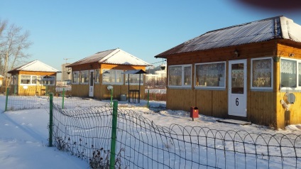 Pergolas Yekaterinburg (400R 500R hétköznap) Pergolák Jekatyerinburgban