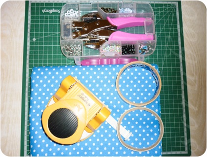 Notepad kezüket puhafedeles, scrapbooking on (ceruza) Jegyzettömb a kezüket a szülőknek szóló scrapbooking
