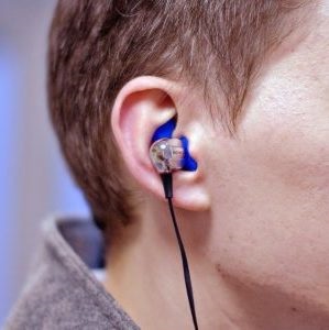 Fülfájás a fejhallgatón - mit kell tenni, és miért fáj a füle után a fejhallgató