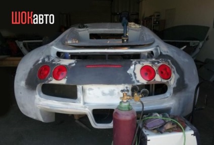 Bugatti Veyron saját kezűleg (kéz) Bugatti Veyron saját kezűleg