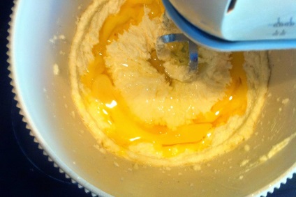 Zsemle cukorral recept fotókkal lépésről lépésre a sütőben, finom házi pogácsa cukor, hogyan kell csinálni