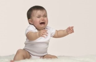 Mit kell tenni, ha egy gyermek baba foga crumble