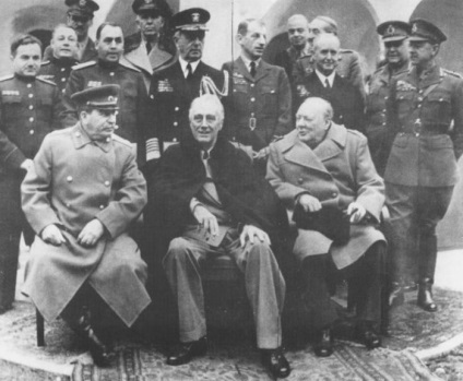 Mi a koalíció a katonai és politikai szempontból a (koalíciós) Mi a koalíció a katonai és a politikai szempontok