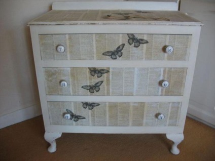 Decoupage komód stílus Shabby-chic kezük