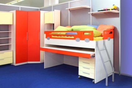 Gyermek szekrény ágy (56 fotó) hajtogatás és beépített modellt a gyermekek számára, beépített modellt