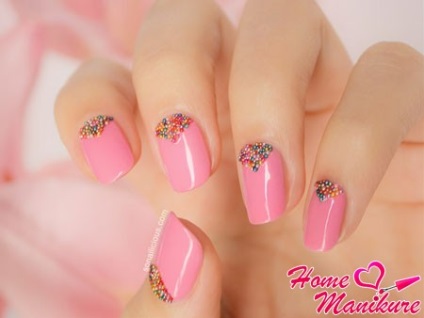 Nail design Bulonki fényképet manikűr mikroszkópikus (Bulonki) Nail design Bulonki fényképet manikűr microbeads
