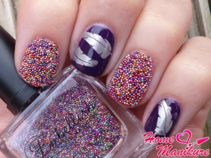 Nail design Bulonki fényképet manikűr mikroszkópikus (tervezés) Nail design Bulonki fényképet manikűr microbeads