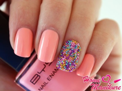 Nail design Bulonki fényképet manikűr mikroszkópikus (Bulonki) Nail design Bulonki fényképet manikűr microbeads