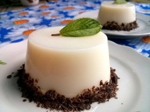 Otthon, édes panna cotta 7 receptek (locsolni bogyó mártással) Otthon, édes panna cotta 7 receptek