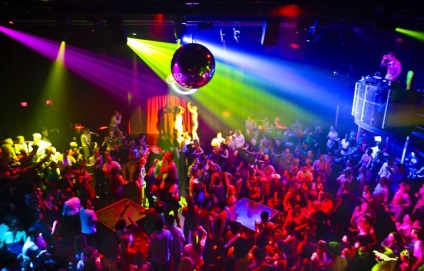 Érdekes különbözik a diszkó (disco) Érdekes különbözik a diszkó