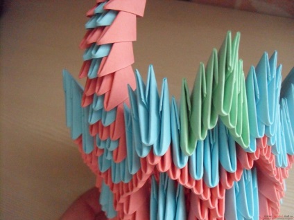 Ez a lépésről lépésre varázsló osztályú használati moduláris origami tanítani, hogyan lehet egy kosár liliom