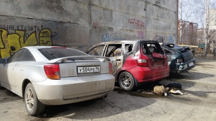 Fayermen, gyűjtők, a biztosítók és autókereskedők, akik felgyújtották az autókat Jekatyerinburgban