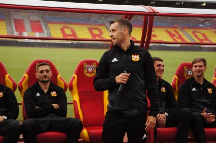 FC „Arsenal” kéri, hogy a játékosok kilép a szabályokat a busz, sport, tsentr71 - az összes hír (a játékosok) FC „Arsenal” kéri, hogy a játékosok kilép a szabályokat a busz, sport, tsentr71 - minden hír