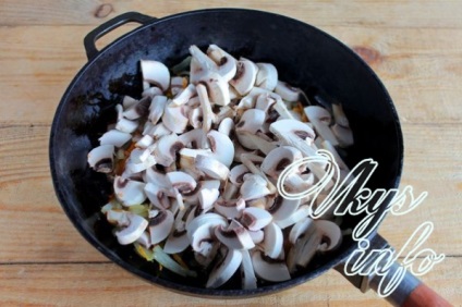 Gomba mártás recept fotó (recept) Gombamártással recept fotókkal