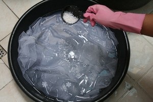 Hogyan és mit kell mosni tüll, így válik egy eszközt fehérítésére fehér tüll és mosási technikák