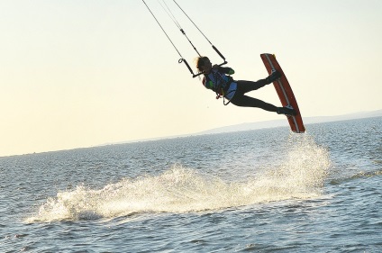 Ennek kiteboard választhat (kiválasztás) Ennek kiteboard választani