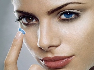 Hogyan változtassuk meg a szem színes kontaktlencse típusú dekorációs lencsék a szem színének megváltoztatására, mint