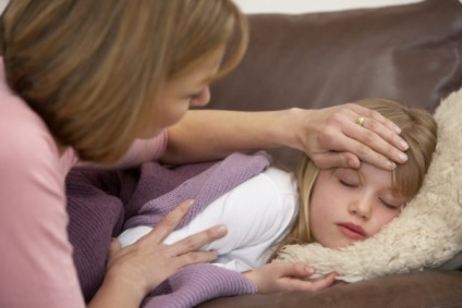 Hogyan állapítható meg, a gyermek torokfájás otthon
