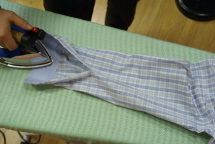 Hogyan stroke-férfi ing gallérja és egyéb alkatrészek nélkül nyilak