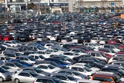 Hogyan vesz egy autót árverésen Japánban